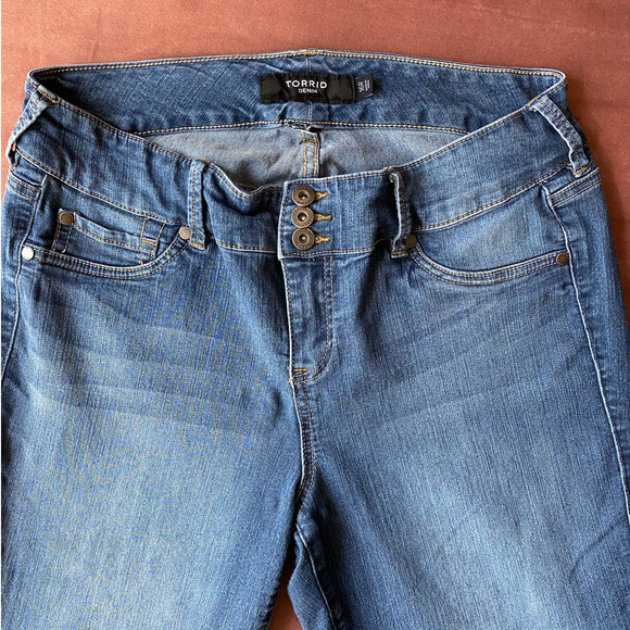 Torrid jeggings, Maritime wash, size 16R - Picture 4 of 5